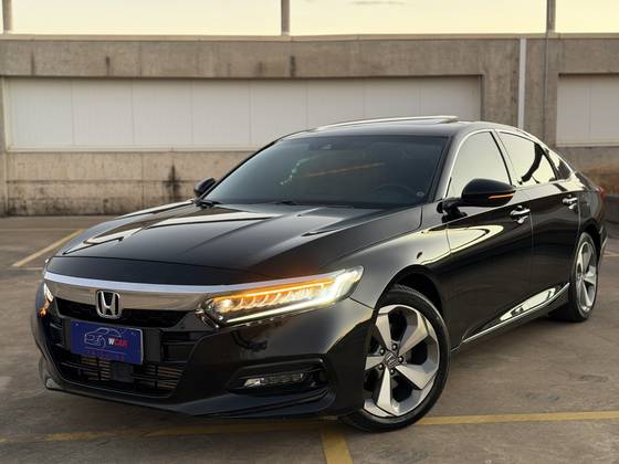 HONDA ACCORD 2.0 VTEC TURBO GASOLINA TOURING 10AT HONDA ACCORD 2.0 VTEC TURBO GASOLINA TOURING 10AT
